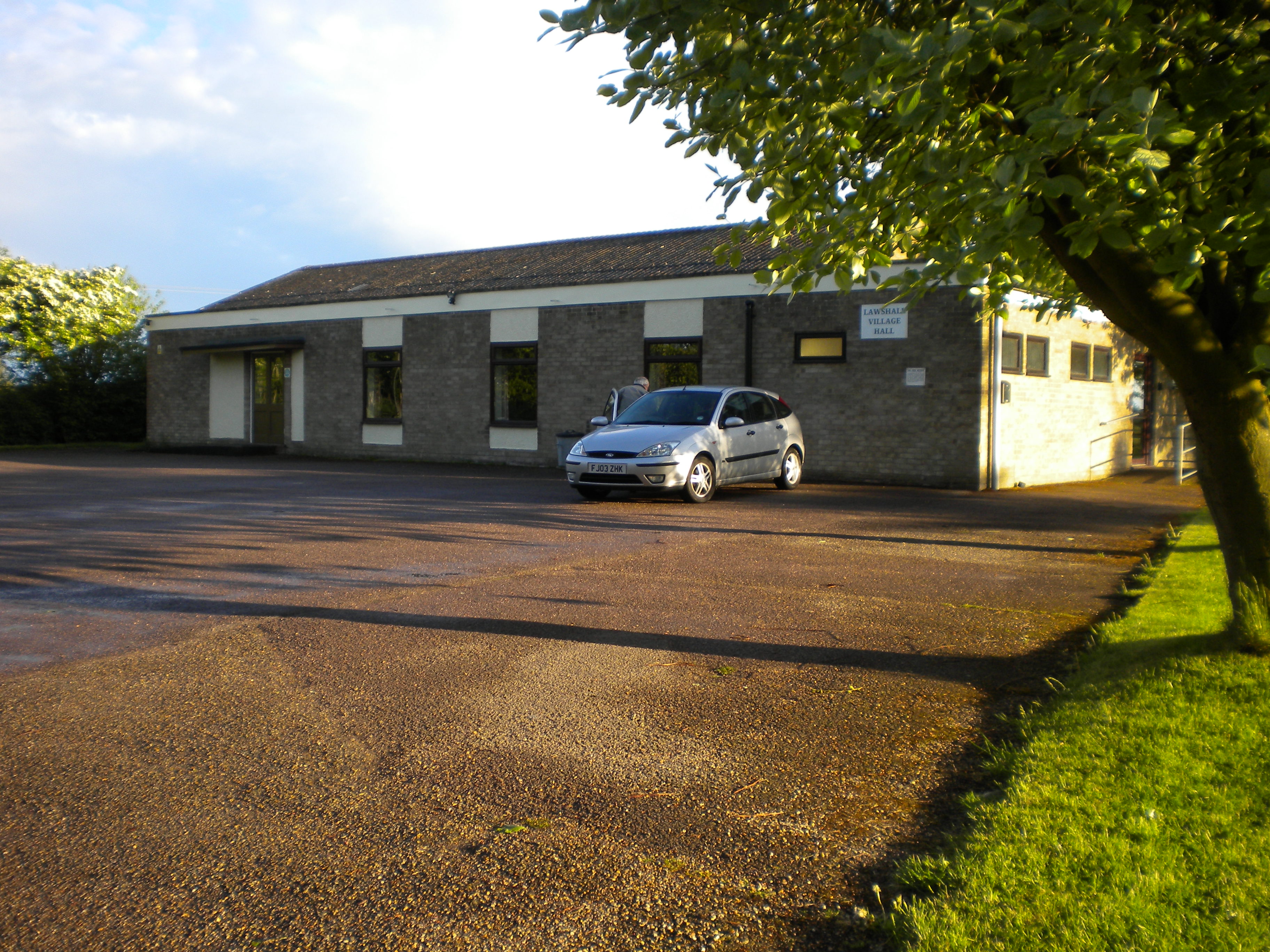 A spacious hall with excellent facilities.